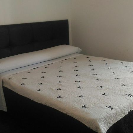 Hostal Alaska Мадрид Экстерьер фото
