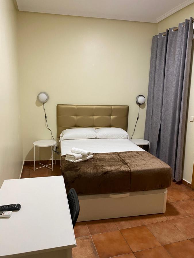 Hostal Alaska Мадрид Экстерьер фото