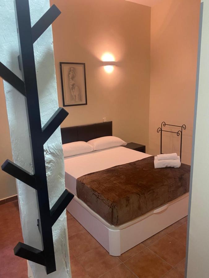 Hostal Alaska Мадрид Экстерьер фото