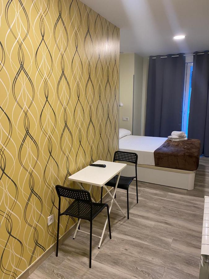 Hostal Alaska Мадрид Экстерьер фото