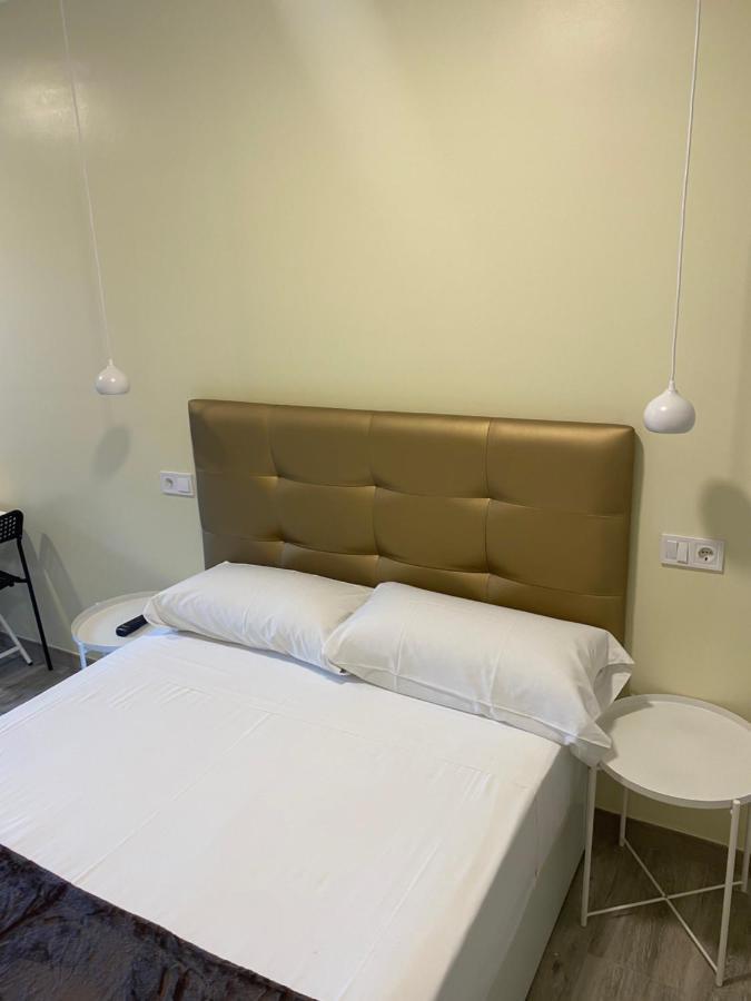 Hostal Alaska Мадрид Экстерьер фото