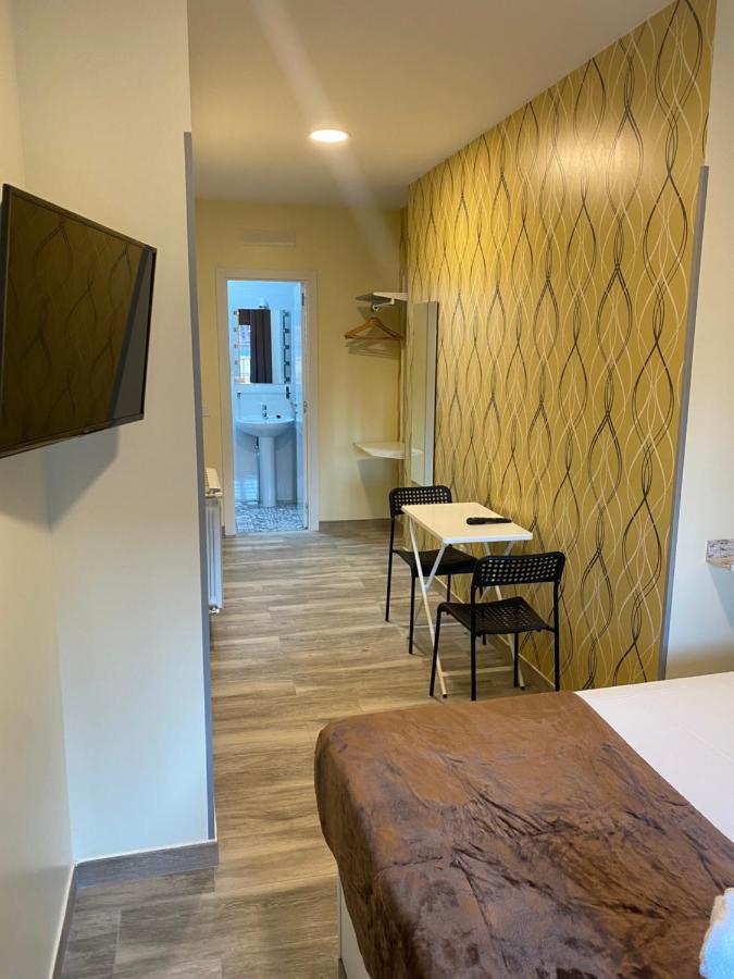 Hostal Alaska Мадрид Экстерьер фото