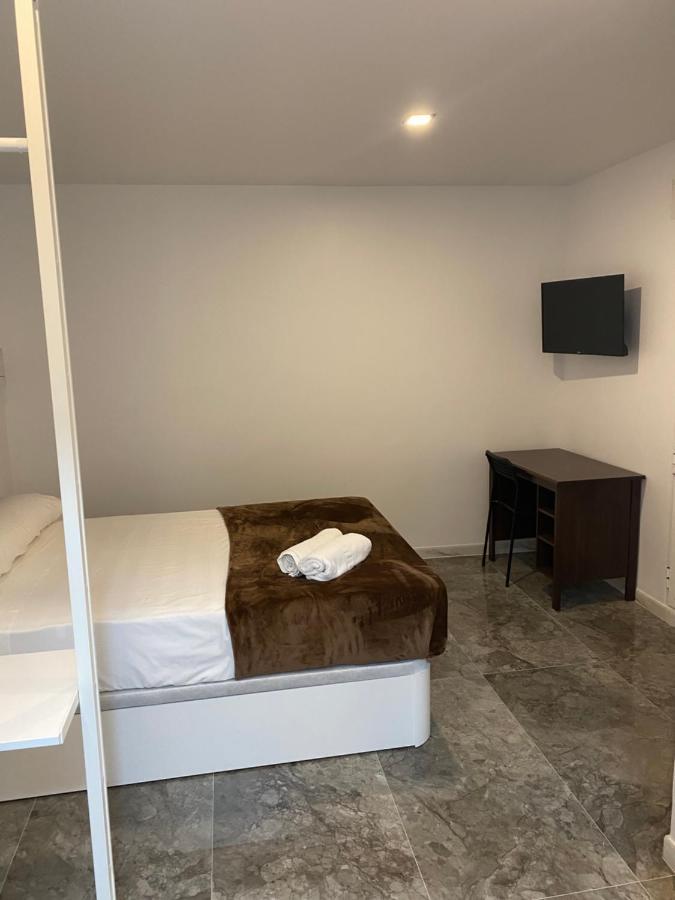Hostal Alaska Мадрид Экстерьер фото