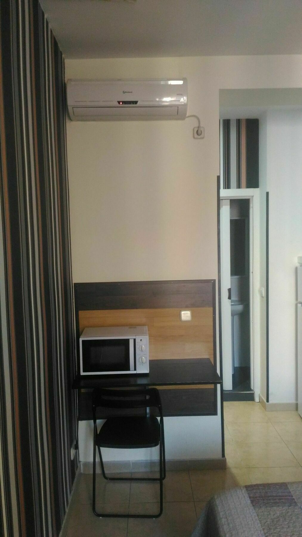 Hostal Alaska Мадрид Экстерьер фото